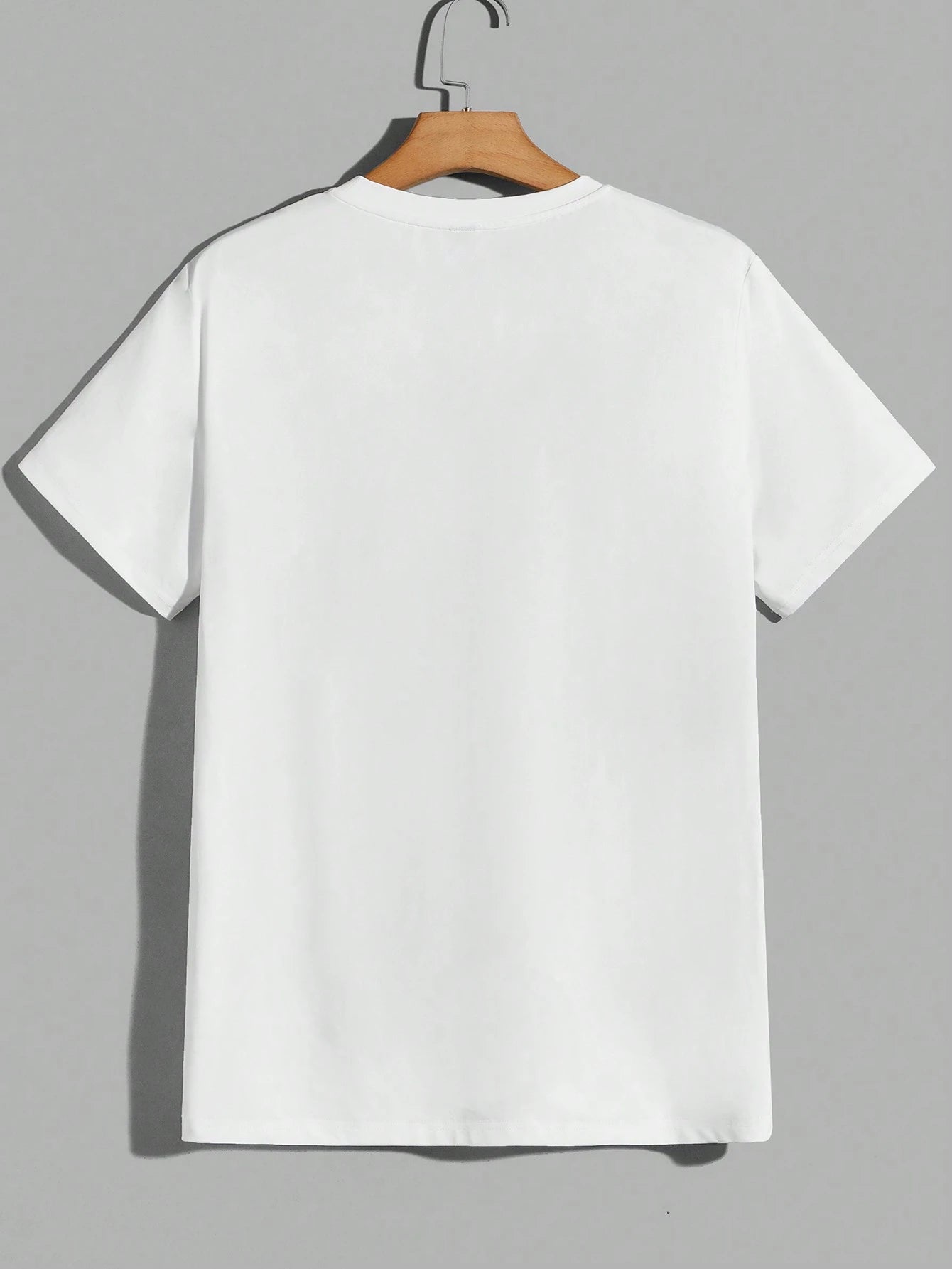 تي شيرت مطرز