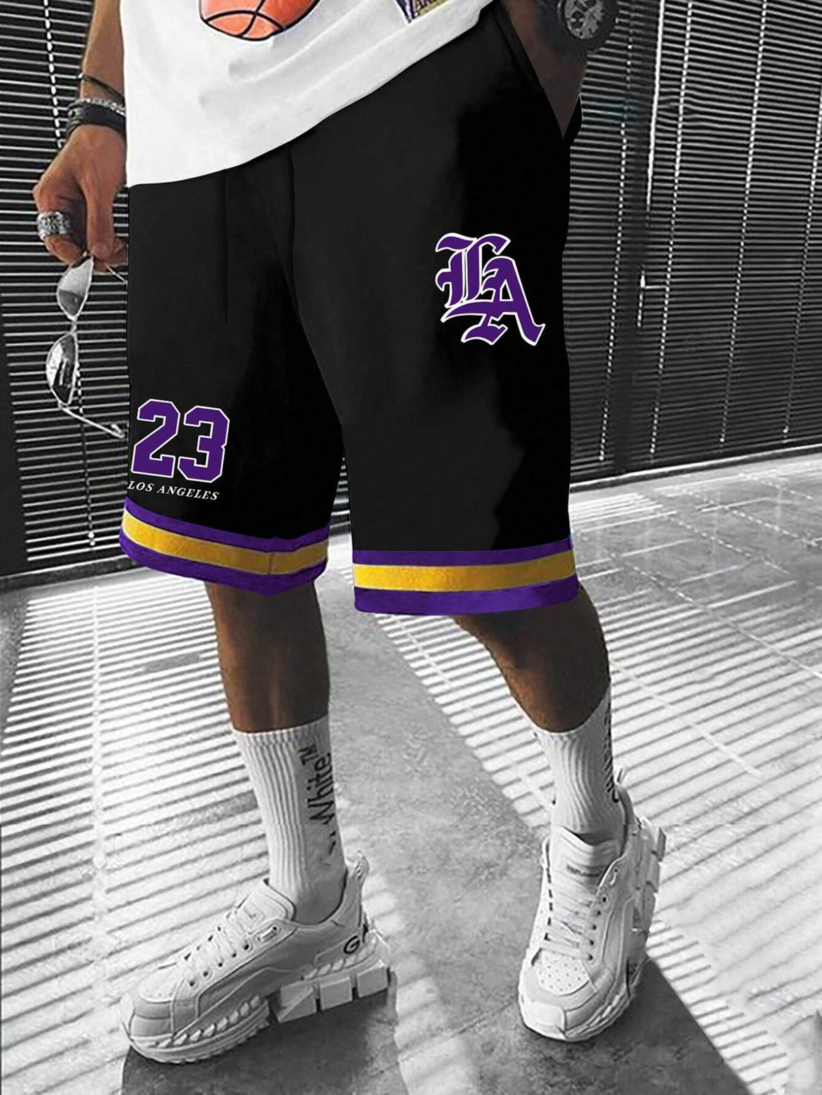 شورتات صيفية عادية