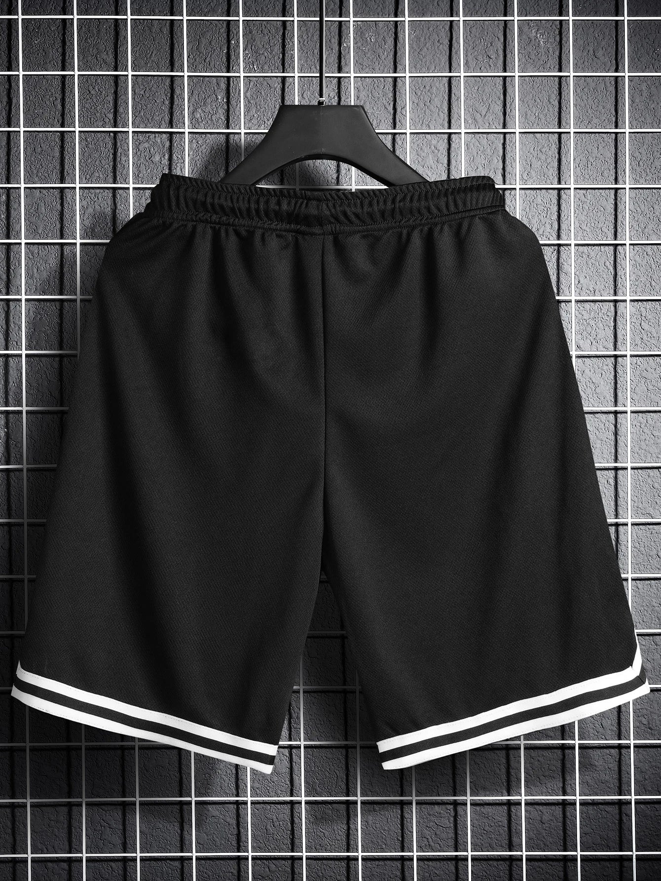 شورت رجالي فضفاض