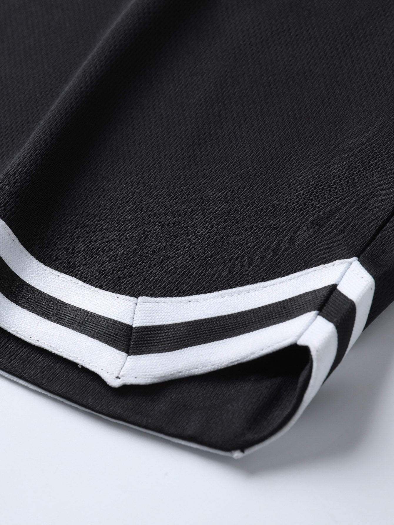 شورت رجالي فضفاض