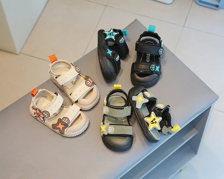 صيف جديد 0-1-2 year old baby sandals for أولاد and بنات ناعم bottom baotou non-slip beach shoes men's and toddler shoes