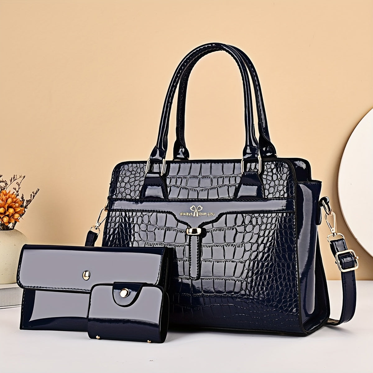 طقم من 3 حقائب توت نسائية بطبعة تمساح كلاسيكية بسعة كبيرة، مناسبة للارتداء على الكتف أو عبر الجسم. يشمل محفظة وحامل بطاقات، مثالية كهدية عيد الميلاد