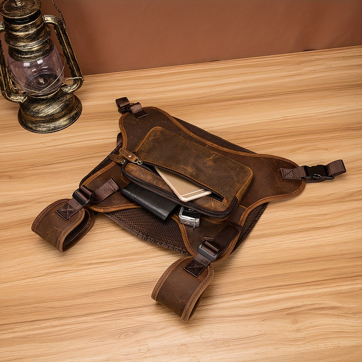 حقيبة كتف رجالية نمط قديمة من جلد الحصان الأصلي - حقيبة صدر مثلثة أنيقة للسفر، حزام قابل للتعديل بطول 100 سم
