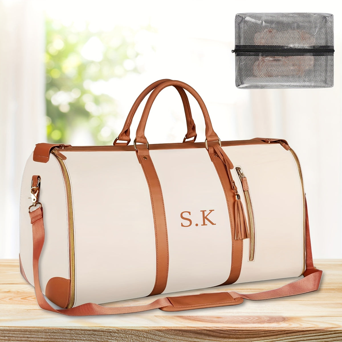 حقيبة سفر شخصية للنساء قطعة واحدة - تصميم مخصص، سعة كبيرة، حقيبة ملابس قابلة للطي مع عدة أقسام، خيارات بيج وبني، مثالية لتخزين الملابس والسفر، منظم الملابس | حقيبة سفر شخصية | خيار تطريز مخصص