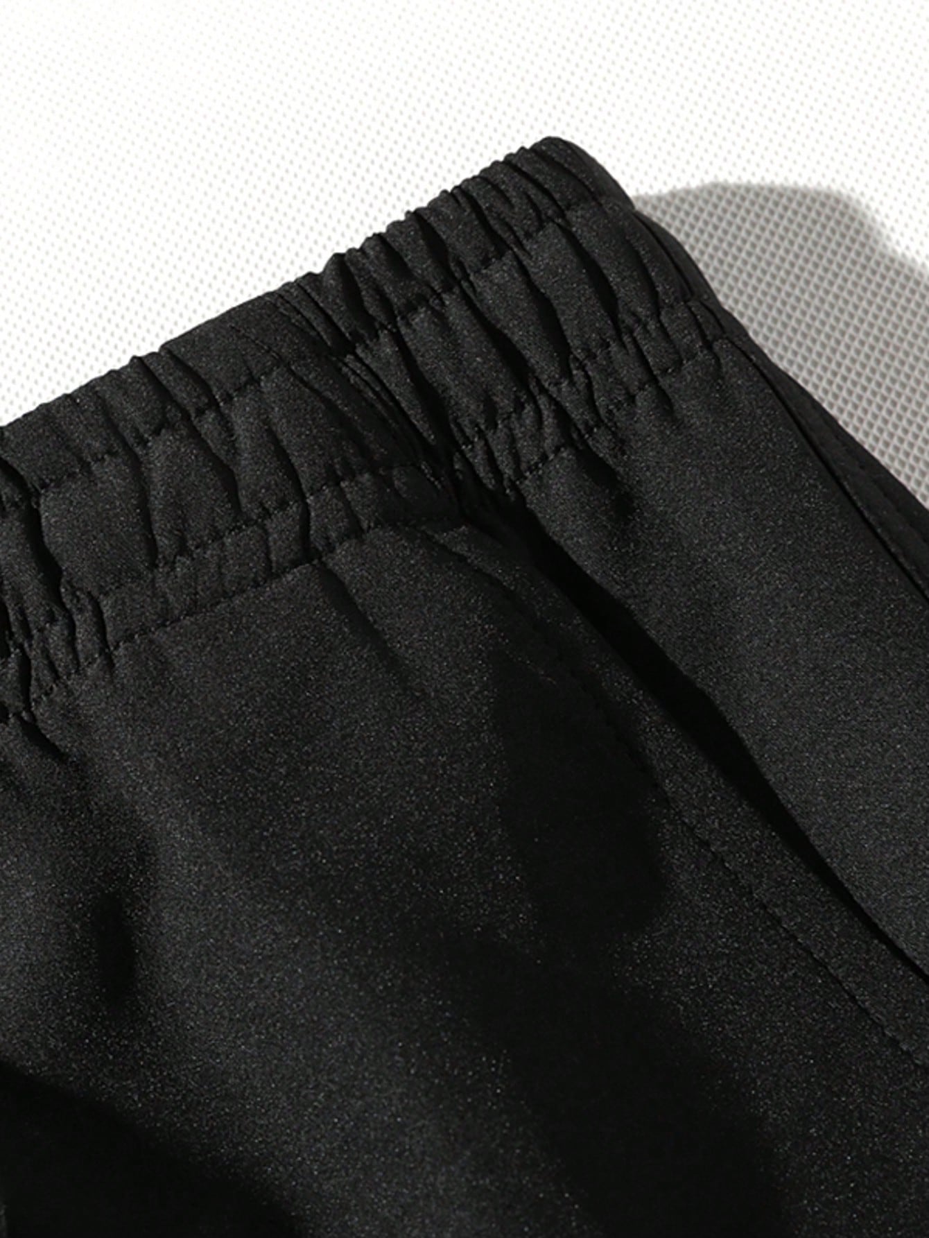 شورت رياضي كاجوال أحادي اللون بجيب