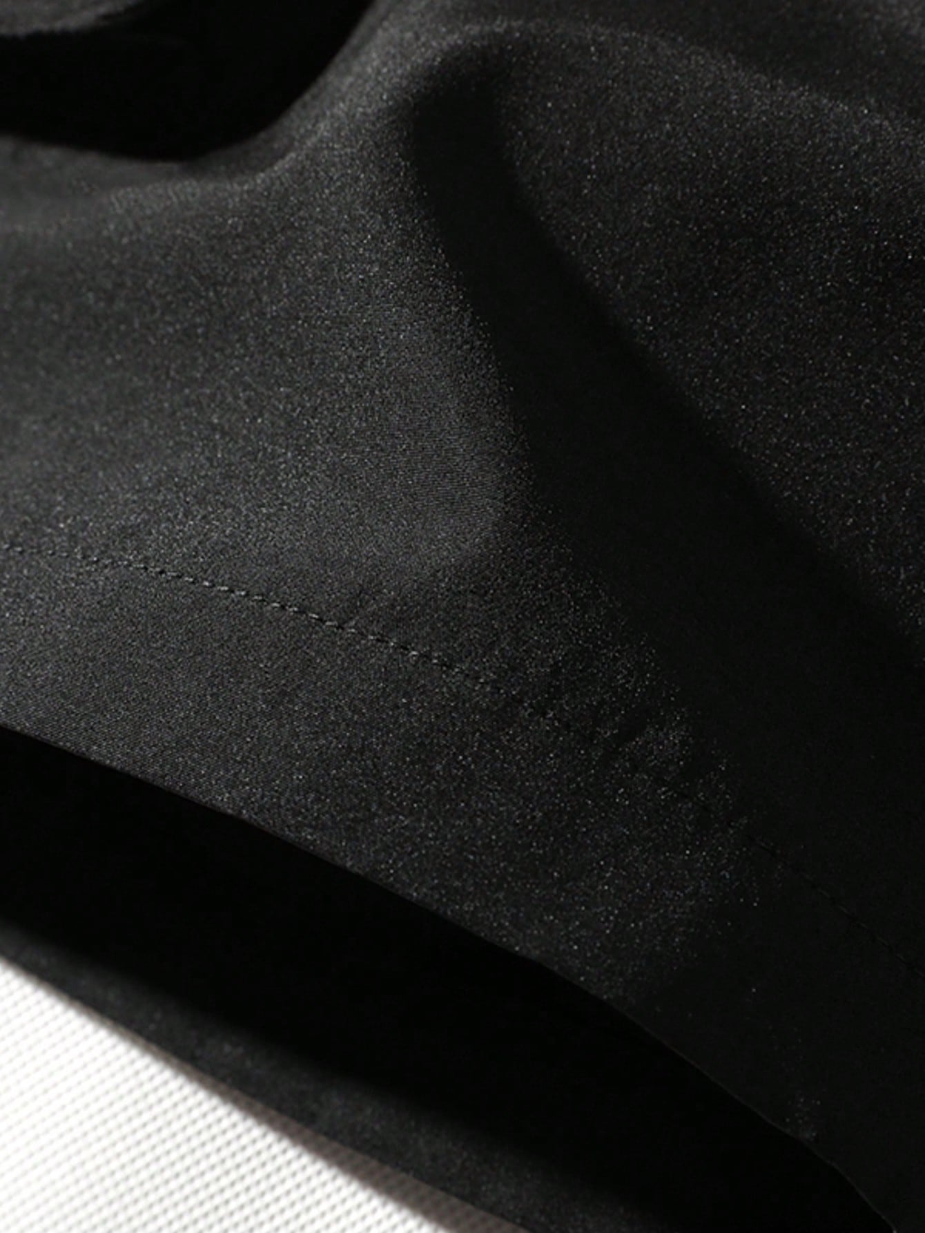 شورت رياضي كاجوال أحادي اللون بجيب