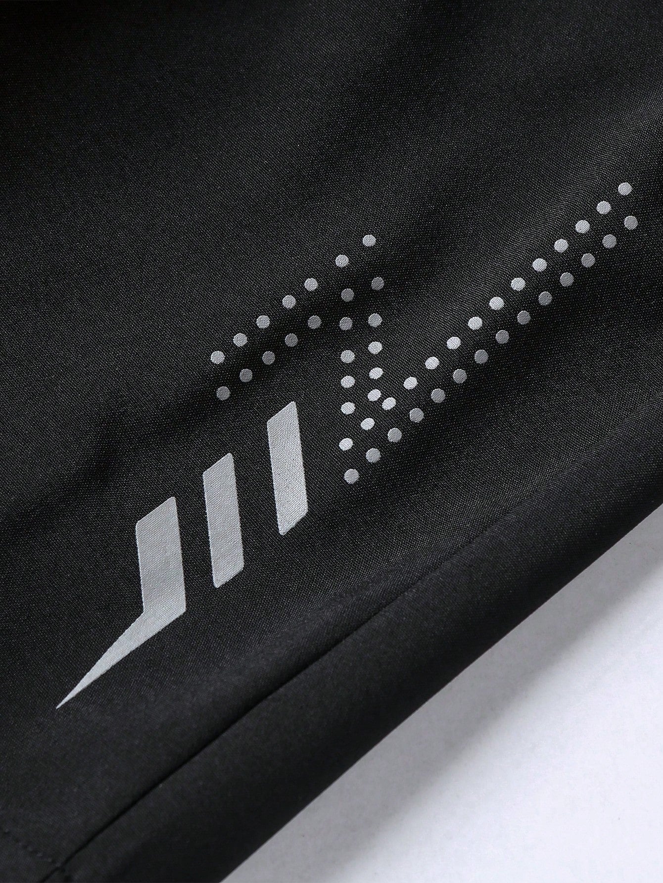 شورتات خفيفة متنفسة بتصميم الصديق للرجال