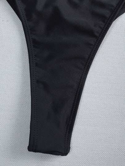 Swim Basics طقم بيكيني مثلث مايكرو مش مثقوب يتكوّن من 3 قطع بتصميم هالتر لفصل الصيف على الشاطئ
