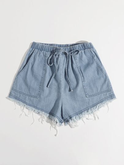 EZwear شورت بخصر معقود وجيب مائل مرقع وحافة خام غير مخيطة