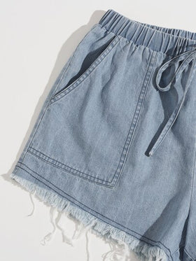 SHEIN EZwear شورت بخصر معقود وجيب مائل مرقع وحافة خام غير مخيطة