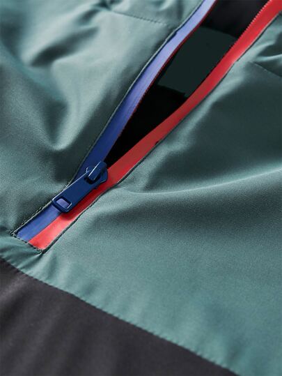 Manfinity Homme معطف رياضي خفيف الوزن مع سحاب نصفي وغطاء للرأس، ذو تصميم ألوان متباينة ومطرز بحرف، مناسب للخروج والنشاطات الرياضية، هدية مناسبة للأصدقاء والأزواج والأحباء، معطف رجالي مع غطاء للرأس، ملابس خارجية رجالية، معطف رجالي ذو ألوان متباينة، مناسب ل