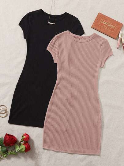SHEIN EZwear 2 حزمة من الفساتين محبوكة بطريقة الضلوع