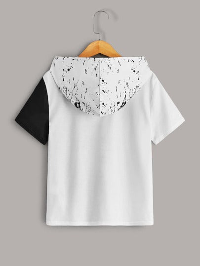 SHEIN قميص هودي مطبوعة رشاش مع حرف على الصدر للأولاد المراهقين