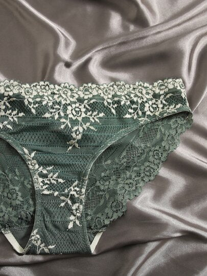 Shein Underwear&Sleepwear Basics ثلاثة سروال دانتيل نسائي بنمط الأزهار