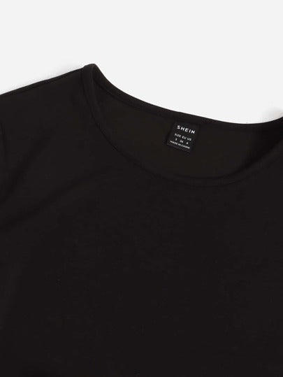 SHEIN Essnce 2 قطعة مجموعة ملابس علوية أكمام قصيرة وشورت بلون واحد للنساء، تصميم بسيط للارتداء اليومي العادي