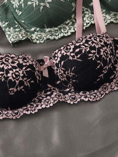 Shein Underwear&Sleepwear Basics ثلاثة حزم من لانجري حمالة الصدر المنحوت بطبعة الزهور