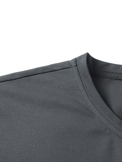 Manfinity Homme تي شيرت بجرافيك عبارة بألوان متجانس للرجال