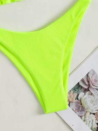 Swim SXY إطقم بكيني نيوني لبني مضلع للشاطئ الصيفي يتكون من حمالة هلالية ذات طية وبكيني قصير القطعتان مجموعة بدلة الاستحمام