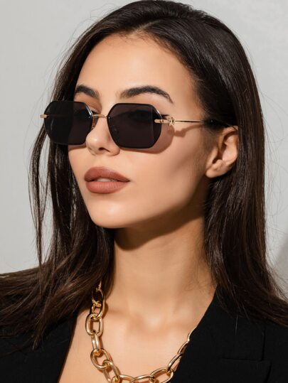 نظارة شمسية أنيقة للنساء بتصميم معدني متعدد الأوجه ذو إطار صغير، بتصميم مجوف وأنيق، مناسبة للارتداء اليومي والشاطئ والعطلات، إكسسوارات شاطئ للنساء، نظارات شمسية للصيف والعطلات والسفر والخارج