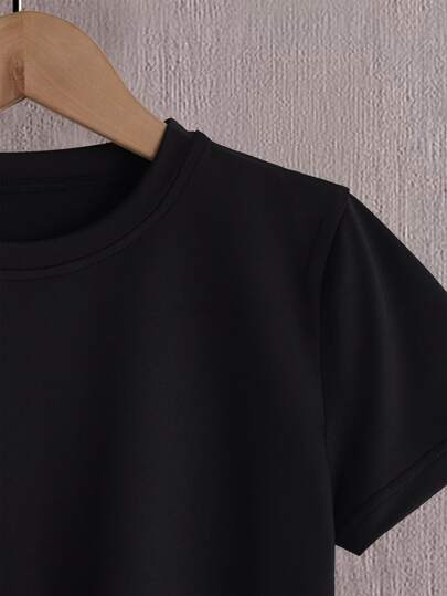 SHEIN تي شيرت موحدة اللون ياقة دائرية ولد طفل