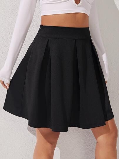 SHEIN PETITE تنورة سوداء ذات خصر عالي مطوية
