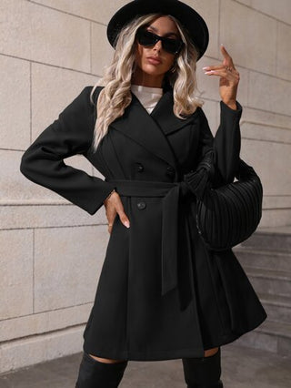 Clasi معطف صف ازرار مزدوجة حزام