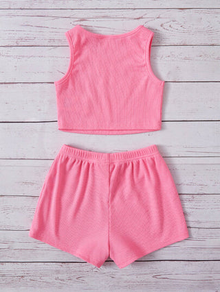 SHEIN بلوزة أكمام تنّورة بطبعة حروف بكتف مكشوفة وشورت مربوط من الأمام لرضيعة البنات