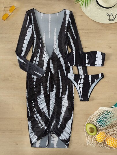 SHEIN Swim طباعة شامل طقم بيكيني & لباس علوي باندو & بيكيني & رباط فستان ساحلي 3قطعات طقم استحم