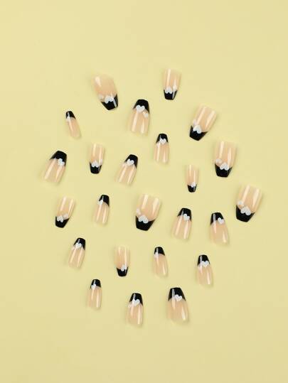 24 قطعة أظافر باليرينا قصيرة بتصميم فرنسي وقلب أسود، أظافر أكريليكية مزيفة، مجموعة لتزيين الأظافر، طويلة الأمد، غير ملتصقة للأظافر، تحتوي على ورقة لاصقة وأداة ملف صغيرة، مناسبة للاستخدام اليومي اضافر صناعيه اظافر اصطناع
