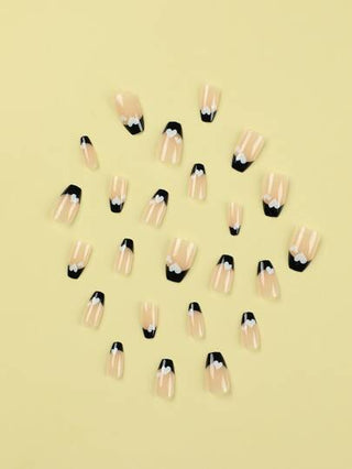 24 قطعة أظافر باليرينا قصيرة بتصميم فرنسي وقلب أسود، أظافر أكريليكية مزيفة، مجموعة لتزيين الأظافر، طويلة الأمد، غير ملتصقة للأظافر، تحتوي على ورقة لاصقة وأداة ملف صغيرة، مناسبة للاستخدام اليومي اضافر صناعيه اظافر اصطناع