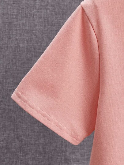 SHEIN تي شيرت تريكو بياقة مستديرة وأكمام قصيرة من تصميم فضائي وفضفاض مناسب للأطفال المراهقين