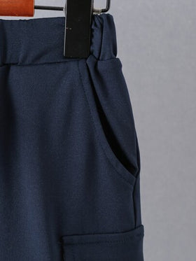 SHEIN سويت شيرت للفتى بلا أكمام حروف جرافيك ،كم رجلان وشورت