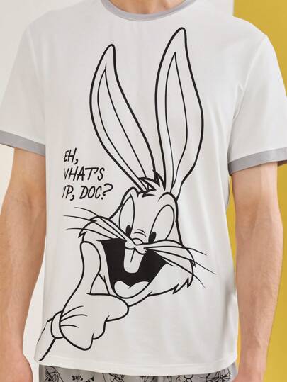 LOONEY TUNES X SHEIN للرجال قطعة واحدة طباعة الأرنب مقلم متباين تي شيرت و قطعة واحدة بنطلون قصير طقم بيجامة