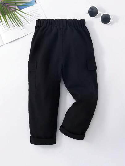 SHEIN بنطلونات شحن للأولاد ذات لون أحادي، بخصر مطاطي، للارتداء اليومي، فصلي الربيع والخريف، ذات جيوب مغطاة مريحة، للارتداء في الشاطئ والعطلات والسفر والاسترخاء والاستمتاع تحت أشعة الشمص الصيفية