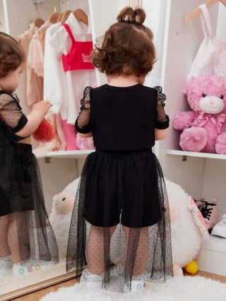 لباس علوي بأكمام من الشبك وشورت بطبقة شبك للفتاة الرضيعة