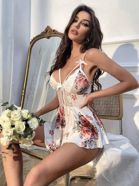 SHEIN رومبير كامي طباعة الأزهار دانتيل متباين اللون