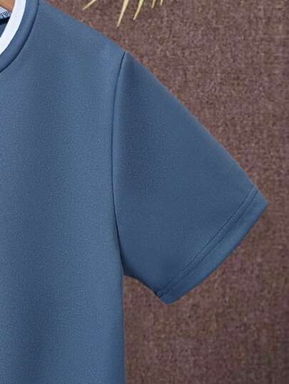 SHEIN تي شيرت قصير الأكمام 2 في 1 2في 1 للأولاد المراهقين بتصميم كتل اللون الكاجوال