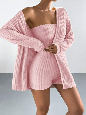 SHEIN EZwear منخفض الاكتاف مفتوح امامي معطف و لباس علوي بدون حمالات و بنطلون قصير