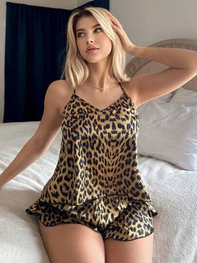 SHEIN طقم بيجامة بطبعة نمر مع ربطة متقاطعة وظهر مكشوف
