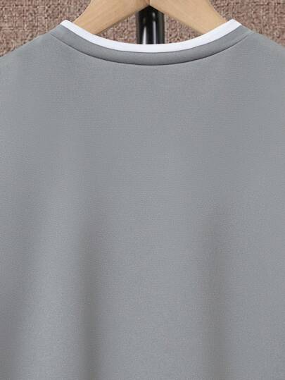 SHEIN Vacaura تي شيرت وسروال قصير بتطريزات حروف للفتى، 2 في 1