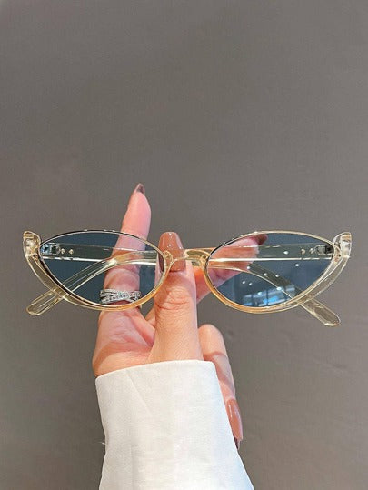 زوج نظارات شمسية بتصميم عين القطة للنساء للديكور، إكسسوارات أنيقة للشاطئ، نظارات شمسية أساسية للملابس النسائية الكاجوال والرسمية والهدايا، مناسبة للحفلات الموسيقية وعطلات الصيف والسفر والأنشطة الخارجية والعودة إلى المدرسة بأسلوب بريبي