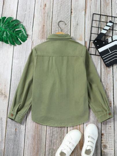 SHEIN Explorewe قميص بجيب يطوّق للأولاد المراهقين من الدنيم بدون تي شيرت