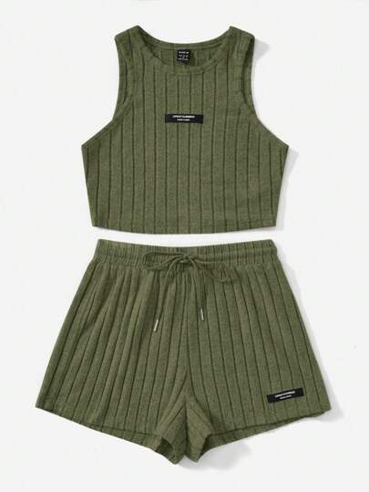 SHEIN EZwear تفاصيل مرقع بعبارة لباس علوي تانك & رباط خصر بنطلون قصير