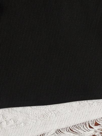 SHEIN تي شيرت كاجوال للفتيات الصغيرات مع كتف منكشف وبنطلون مع رباط في الخصر