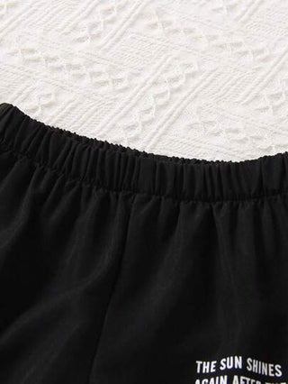 SHEIN شورت بضربات باكستر 3D بجيوب تصميم أحرف إنجليزية شخصي بالألوان موحد اللون للأولاد الشباب في الصيف يمكن تنسيقه مع تي شيرتات رياضية أو قمصان