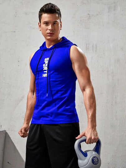 Manfinity Sport PWRUP سترة كاجوال رياضية غير رسمية للرجال ذات نمط الحبيب بطبعة حرف مزودة بغطاء رأس بسحاب، ملابس رياضية مدرسية وملابس صالة الألعاب الرياضية للرجال