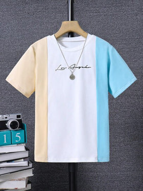 SHEIN تيشيرت كتابة جرافيكية ثنائي اللون للأولاد