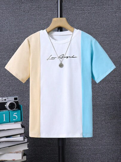 SHEIN تيشيرت كتابة جرافيكية ثنائي اللون للأولاد