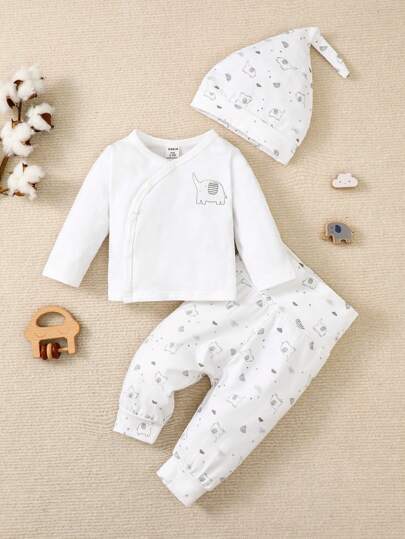 SHEIN Vintaside Kids تيشيرت قطني للأولاد مع بنطلون وقبعة مطبوعة برسوم كرتونية وأزرار أمامية