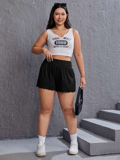 SHEIN EZwear بنطلون قصير مقلم نمط نبات الخس موحدة اللون
